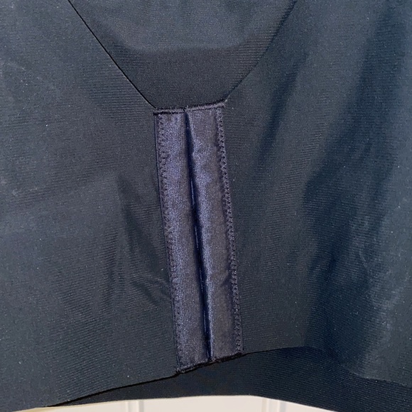 Cacique Next To Naked collection black bra - Picture 3 of 5